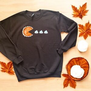 Dark brown Pac-Man Thanksgiving graphic crew